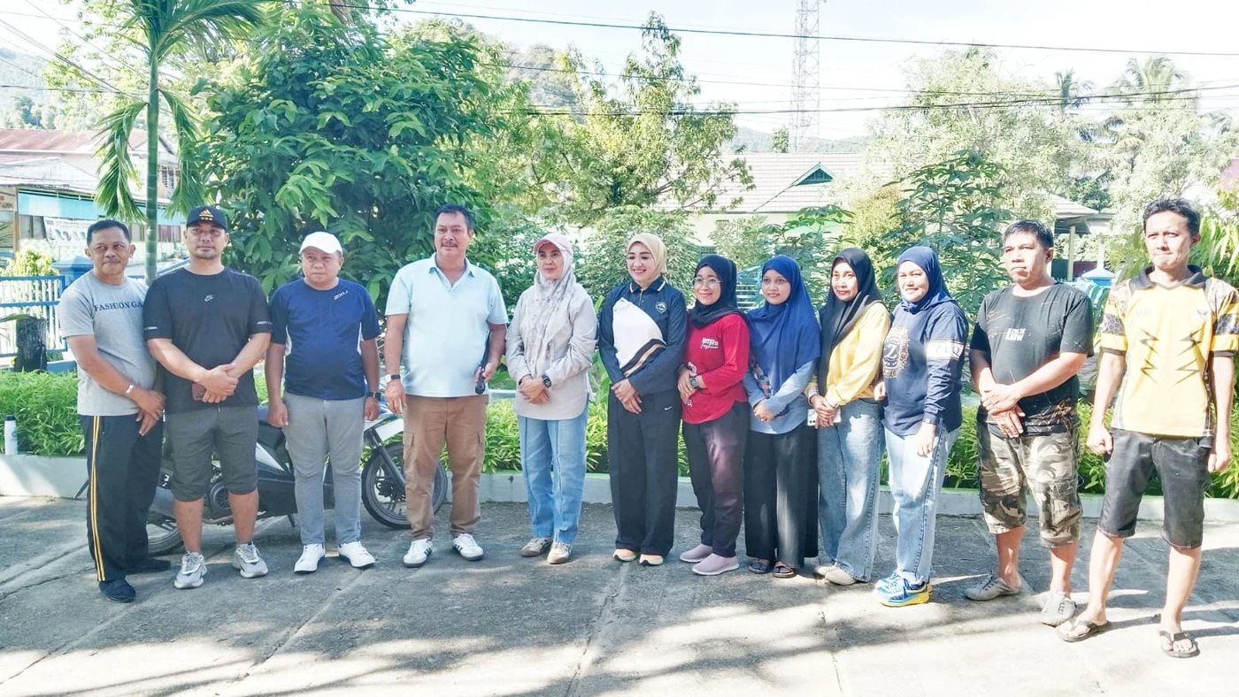 Jumat Bersih di Kantor Camat Baolan, Bupati Tolitoli datang tanpa pemberitahuan